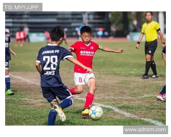 赛后分析:深圳足球队与西安足球队的比赛节奏与战术对比探讨 赛后分析:深圳足球队与西安足球队的比赛节奏与战术对比探讨