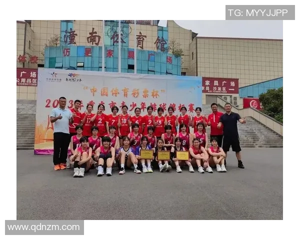 重庆排球队以94分稳居总决赛积分榜首位争夺冠军希望依然强劲